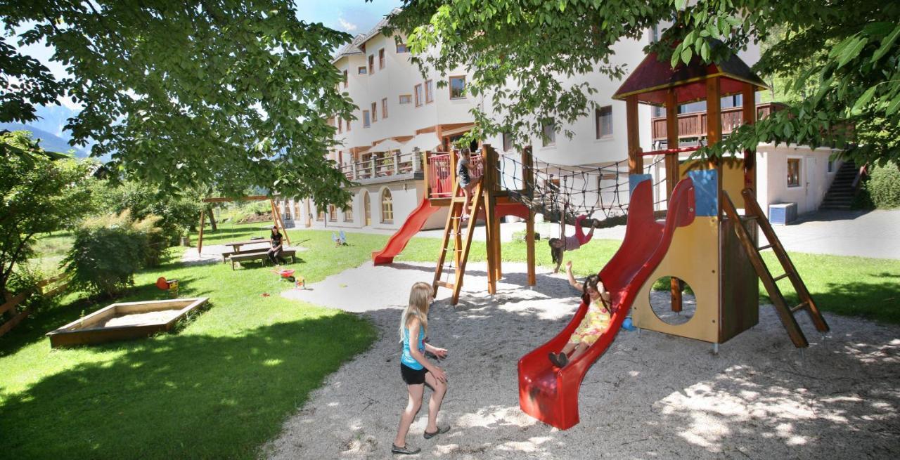 Hotel Haus Der Begegnung Gosau Exterior foto